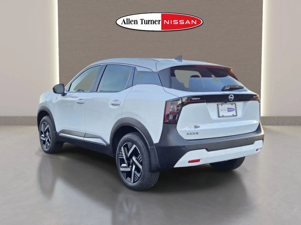 2026 Nissan KICKS SV - Photo 8