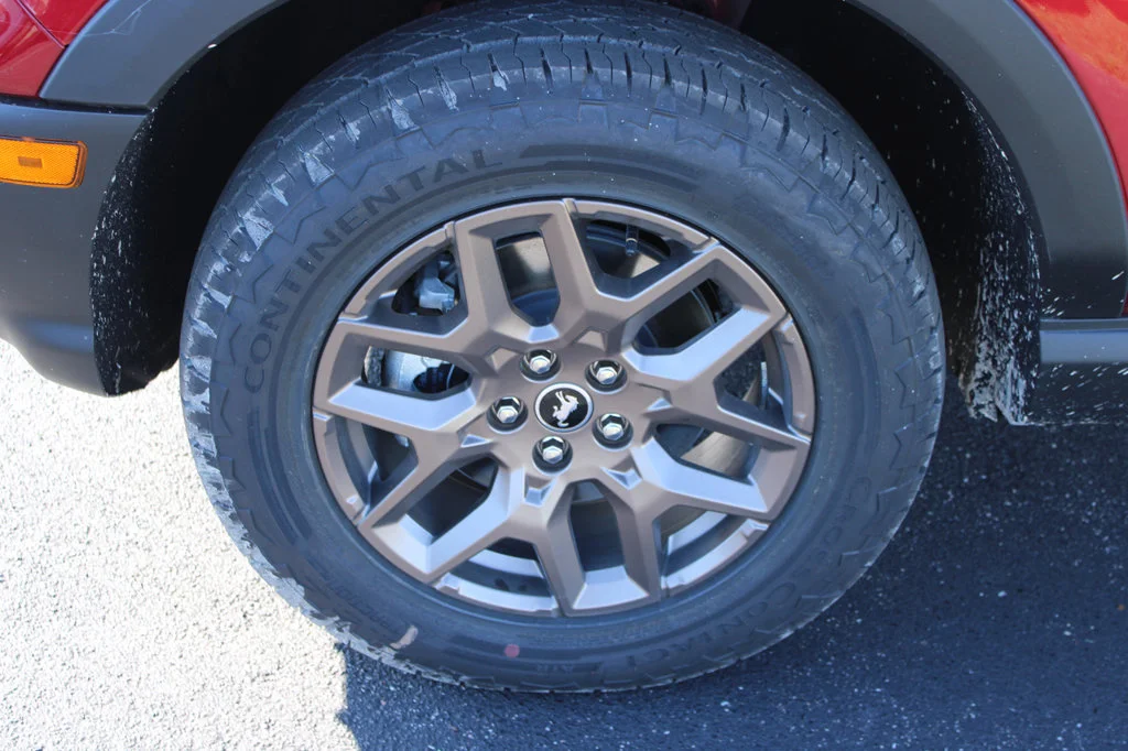 New 2026 Ruby Red Metallic Tinted Clearcoat Ford Badlands® image 6