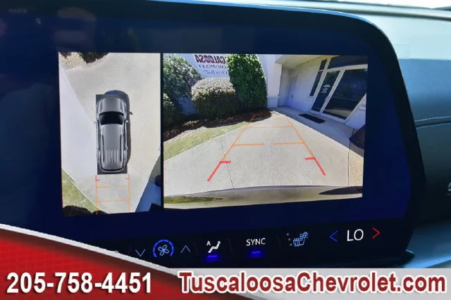 New 2027 Mosaic Black Metallic Chevrolet LT image 30