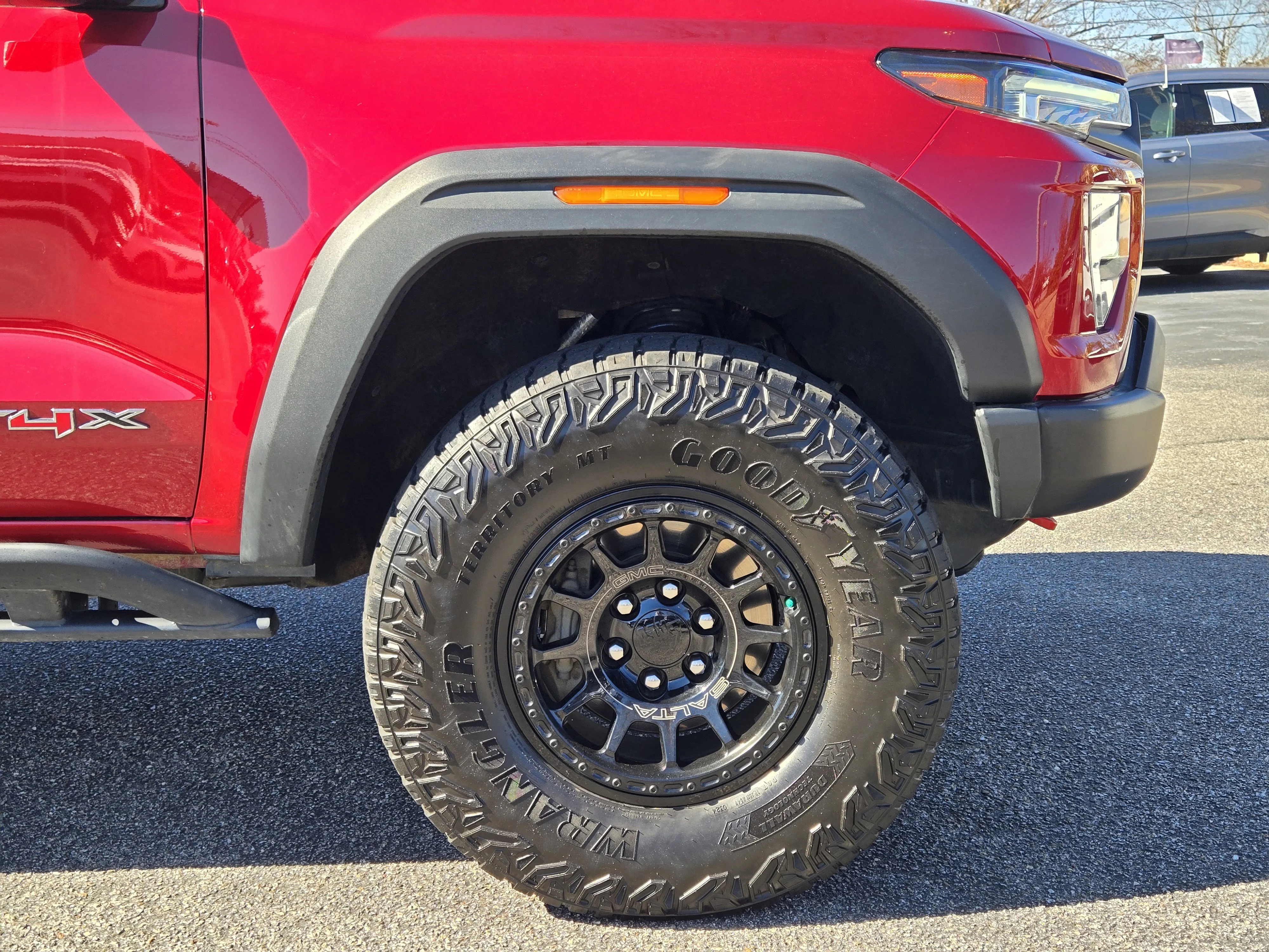 2024 GMC Canyon AT4X - Photo 11