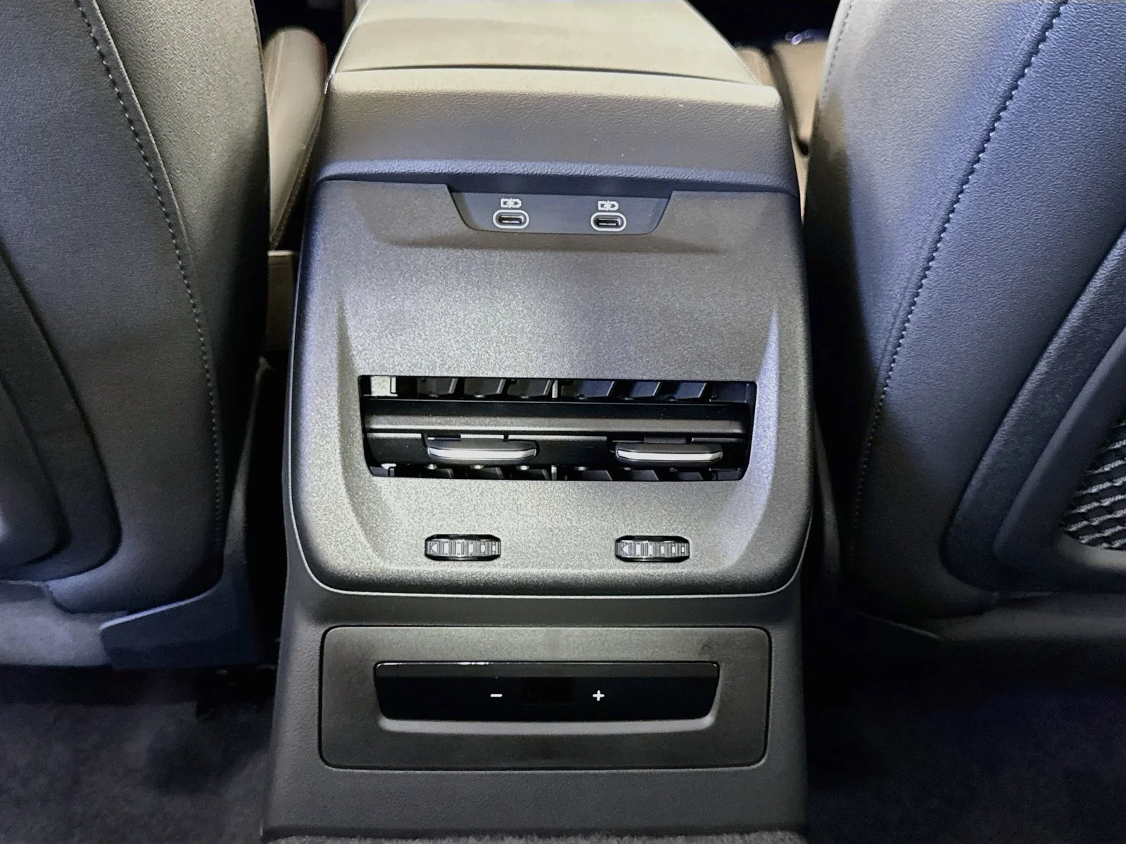 Used 2025 Chronos Gray Me Audi Premium Plus image 22