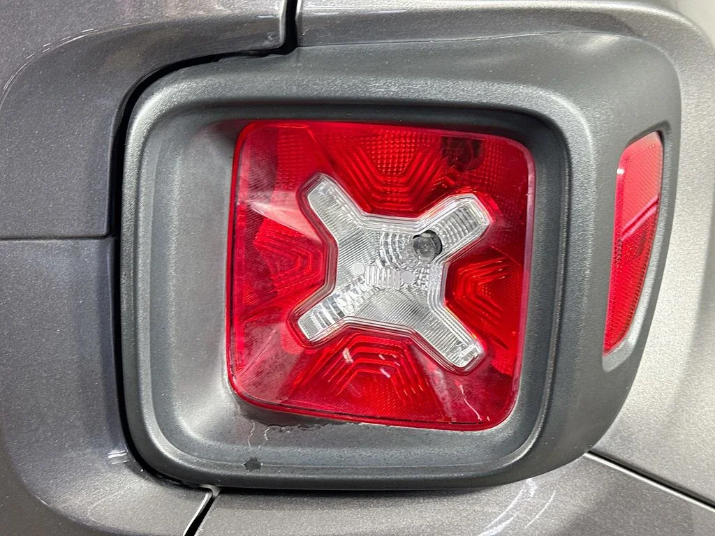 Used 2020 Gray Jeep Sport image 31