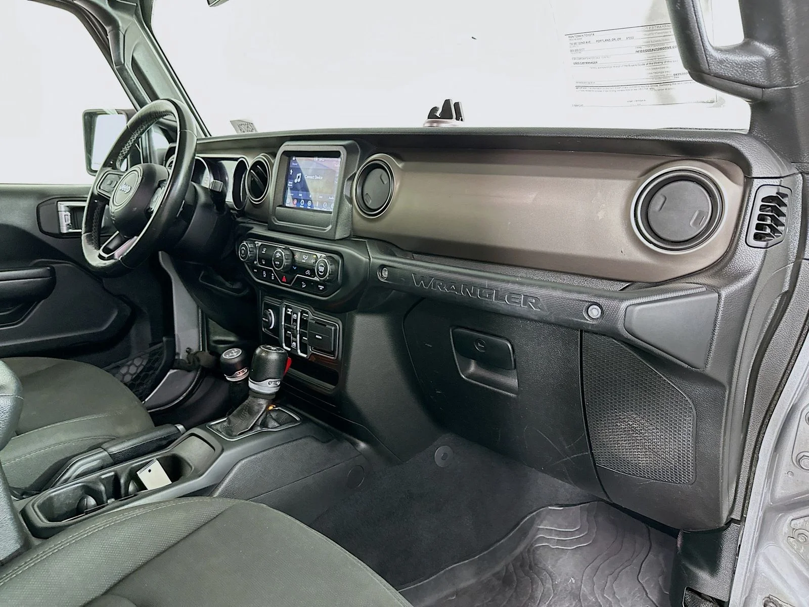 Used 2020 Billet Silver Metallic Clearcoat Jeep Unlimited Sport S image 27