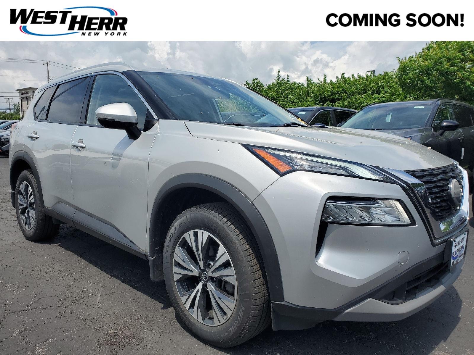 Used 2021 Brilliant Silver Metallic Nissan SV image 1