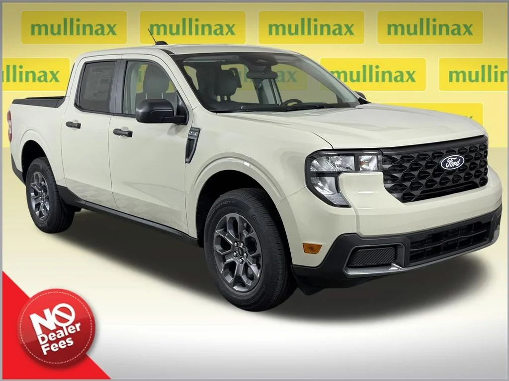 New 2025 Beige Ford XLT image 1
