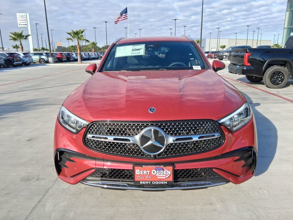 New 2026 MANUFAKTUR Patagonia Red Metallic Mercedes-Benz GLC 300 image 32
