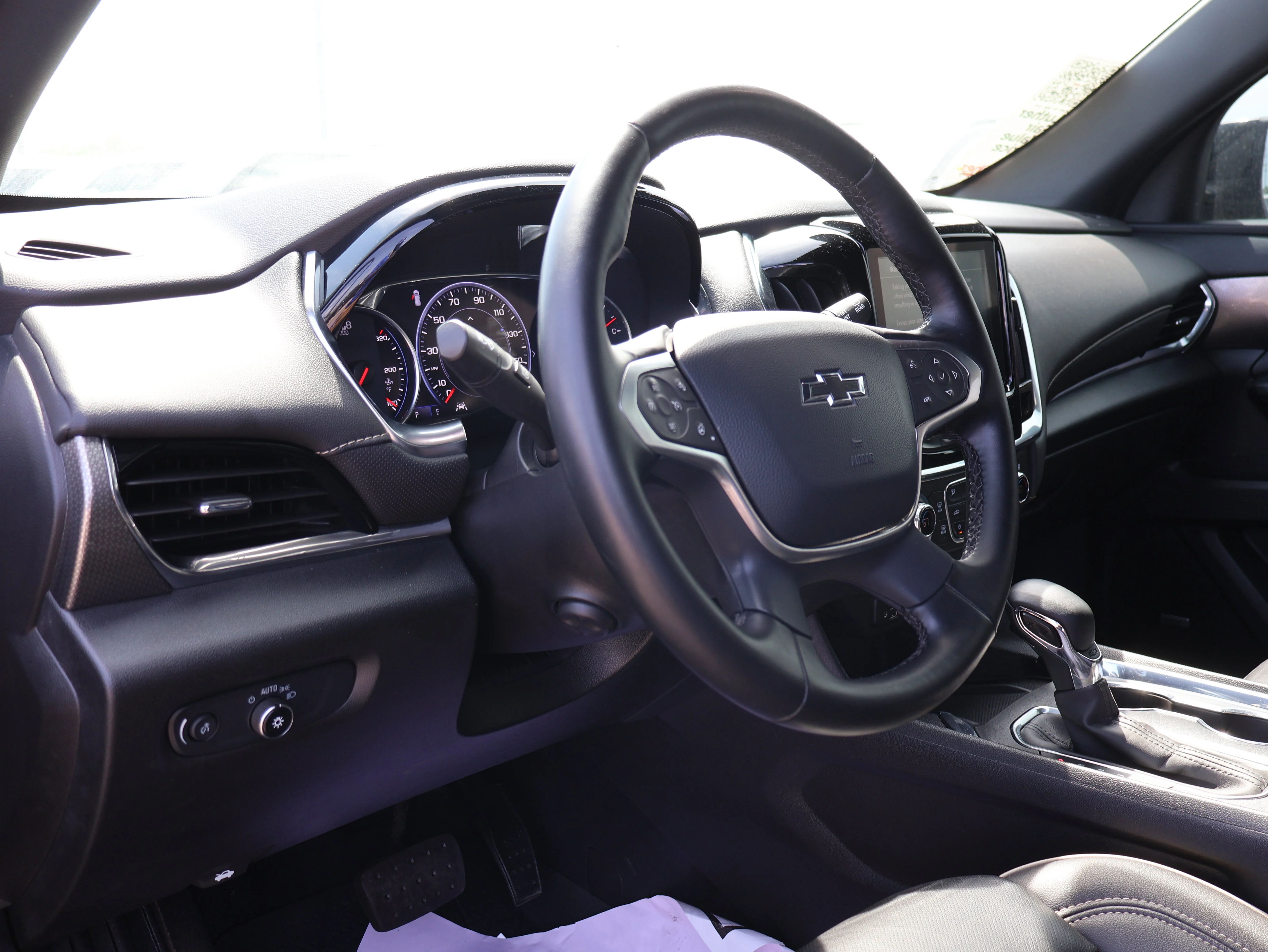 2023 Chevrolet Traverse Premier - Photo 26