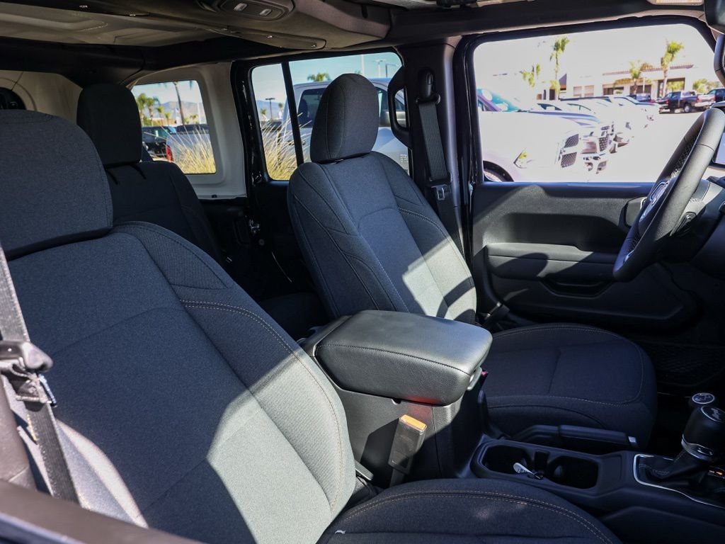 New 2026 Black Clear-Coat Exterior Paint Jeep Sport S image 20