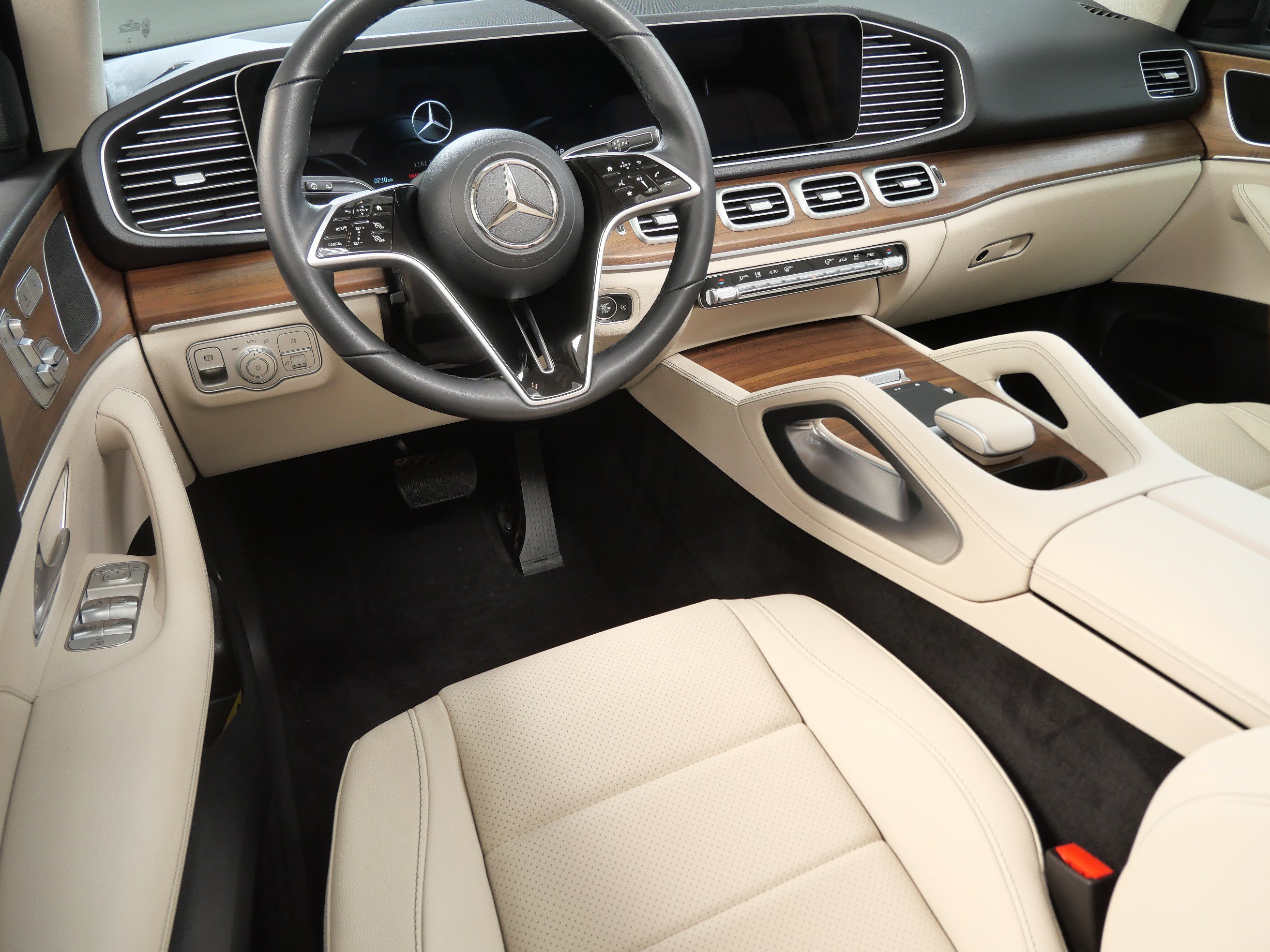 Certified Used 2026 Polar White Mercedes-Benz GLE 350 image 2
