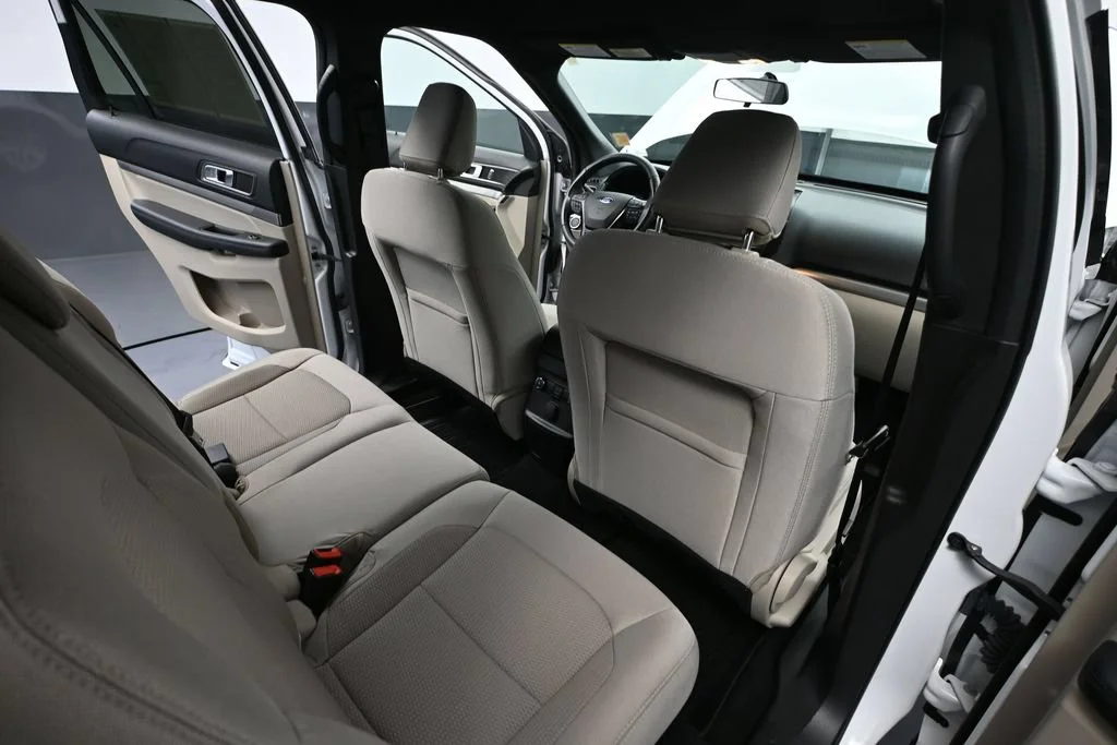 Used 2019 White Ford XLT image 36