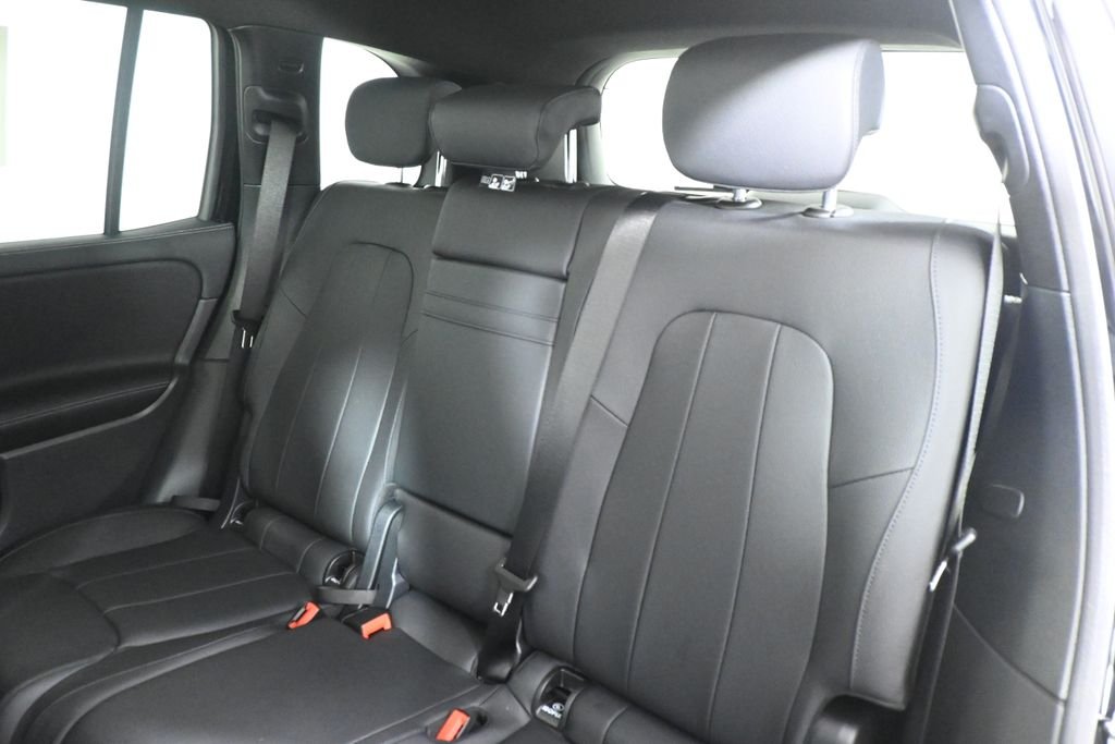 Certified Used 2026 Night Black Mercedes-Benz GLB 250 image 4