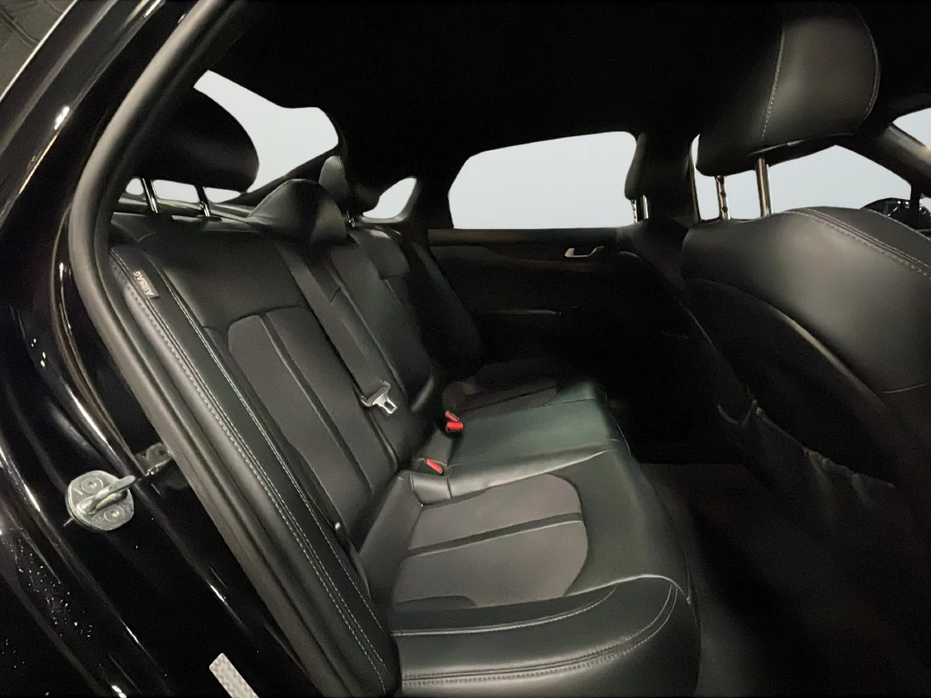 Used 2022 Black Kia GT-Line image 25