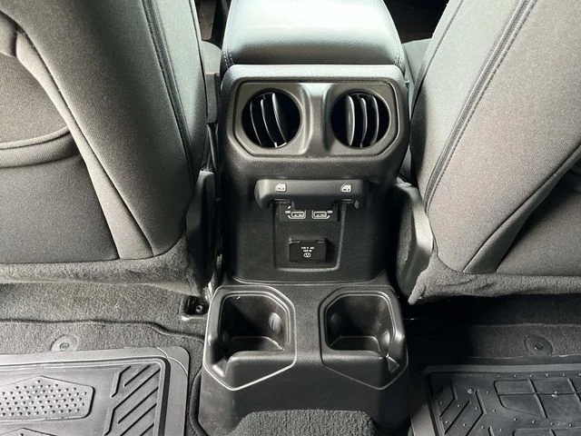Used 2023 Gray Jeep Sahara image 16