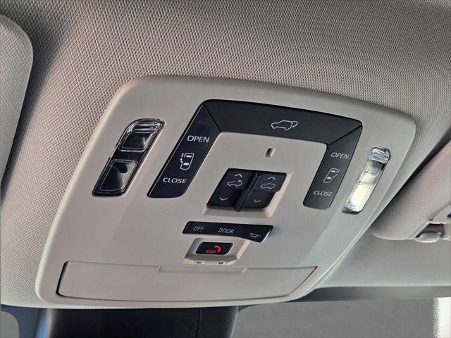 2024 Toyota Sienna Limited - Photo 31