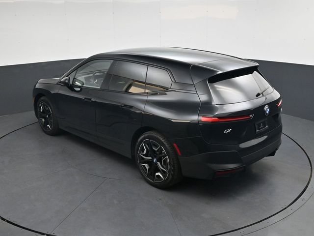 Used 2024 Black BMW xDrive50 image 27