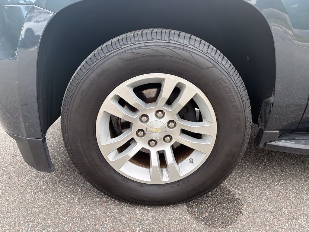 Used 2019 Shadow Gray Metallic Chevrolet LT image 27