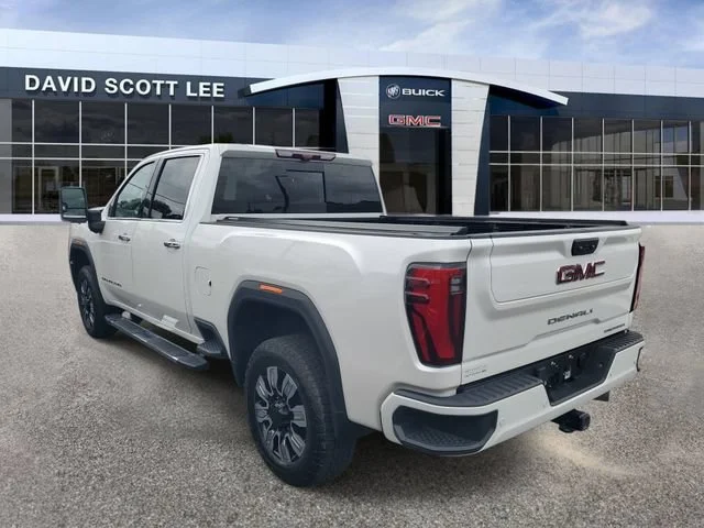 Used 2024 White Frost Tricoat GMC Denali image 3