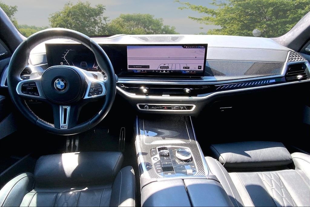 Used 2024 Gray BMW M60i image 7