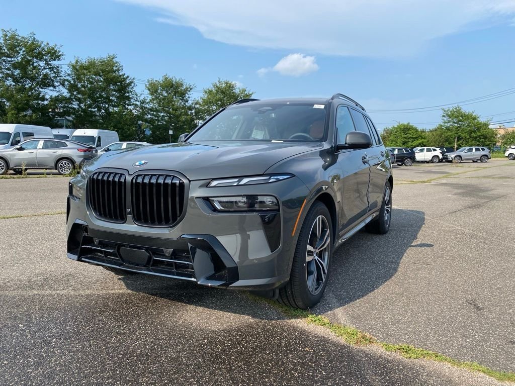 2027 BMW X7