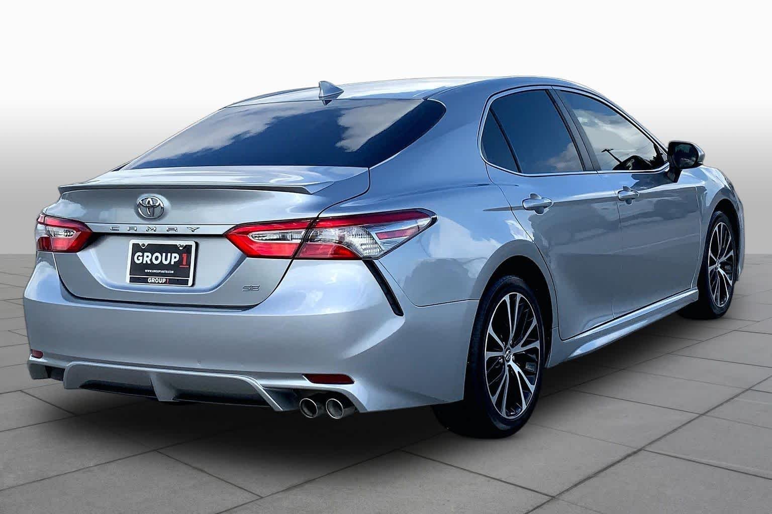 Used 2019 Celestial Silver Metallic Toyota SE image 13