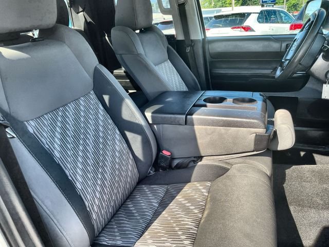 Used 2019 White Toyota SR image 25
