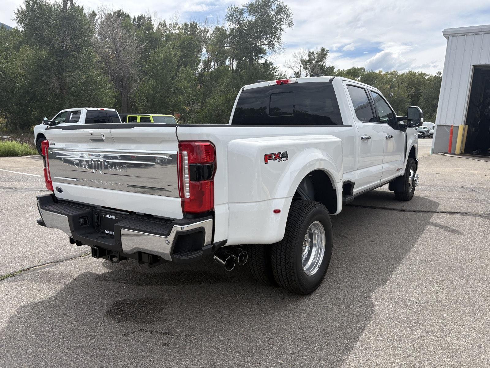 New 2026 Star White Metallic Tri-Coat Ford F-350® King Ranch® image 5