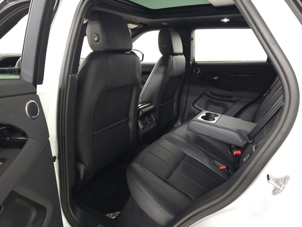 Certified Used 2024 White Land Rover Dynamic image 33