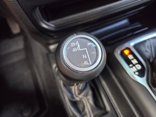 Certified Used 2020 Gray Jeep Overland image 28