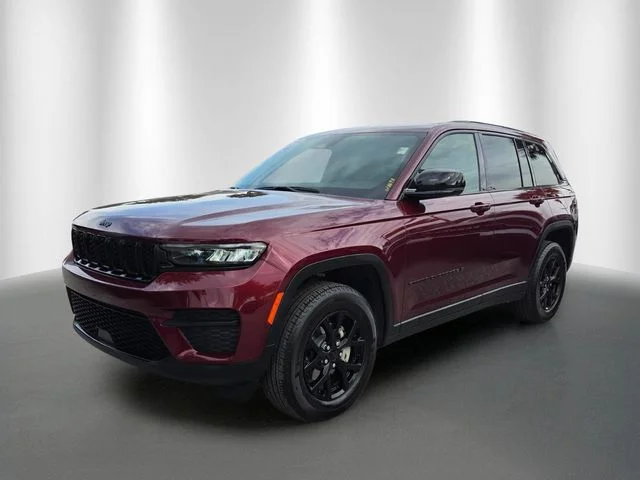Certified Used 2025 Red Jeep Altitude image 2