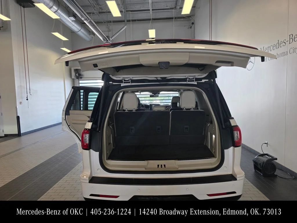 Used 2019 White Lincoln Reserve image 7