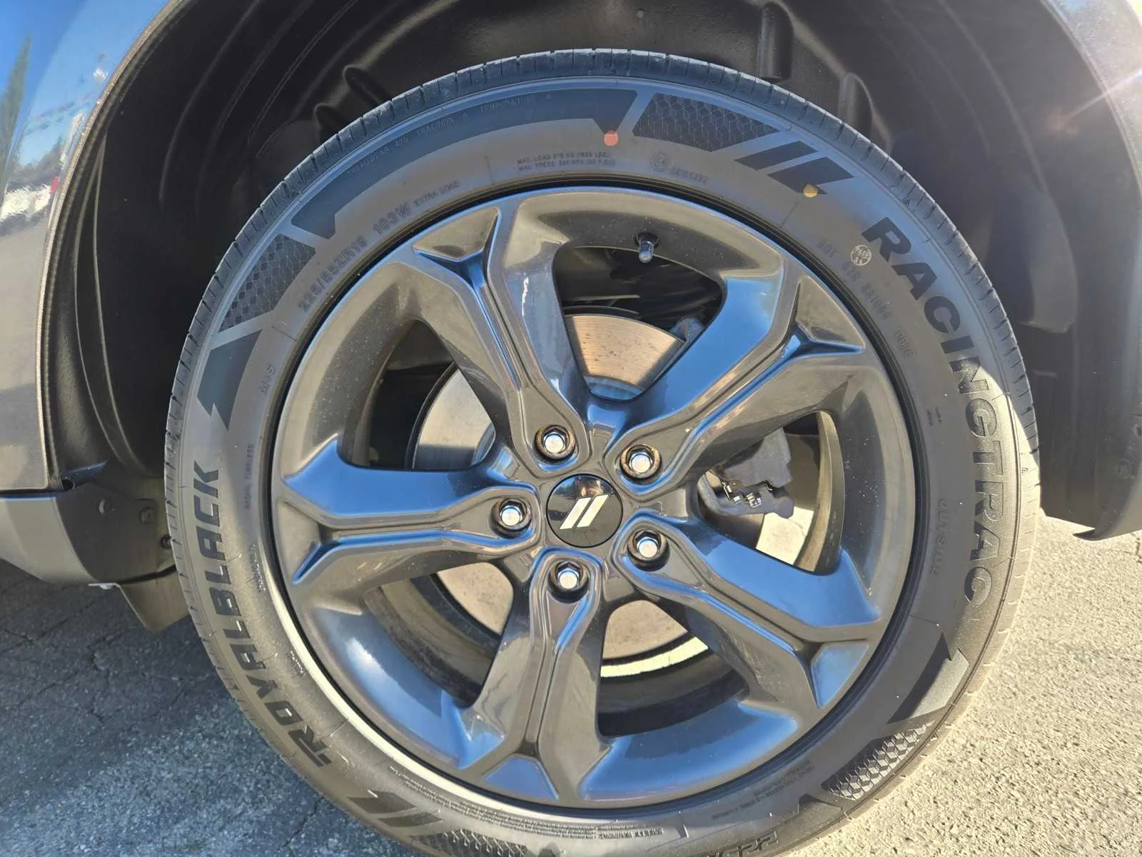Used 2018  Dodge Crossroad image 26