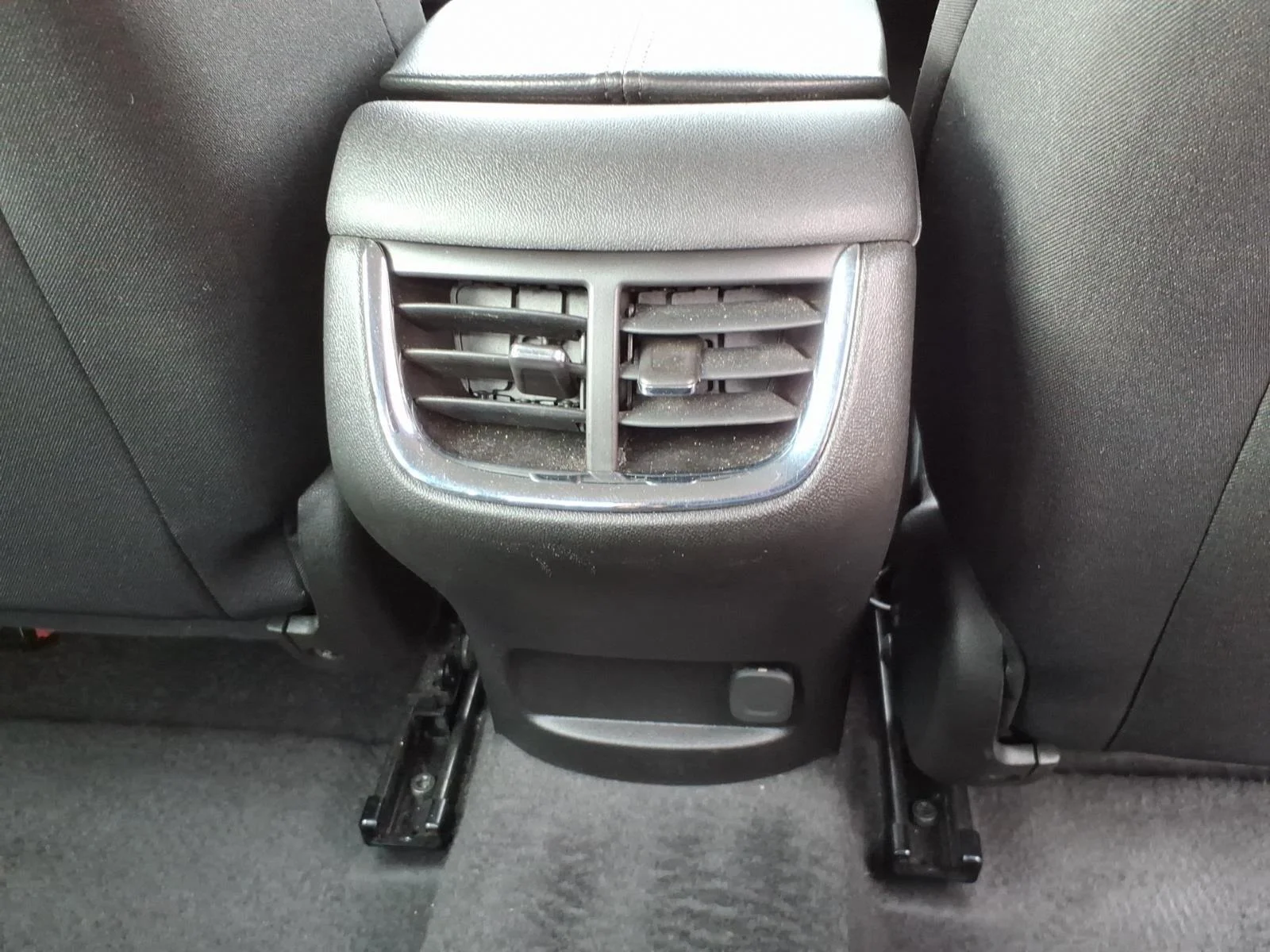 Used 2025 Mosaic Black Metallic Chevrolet LT image 28