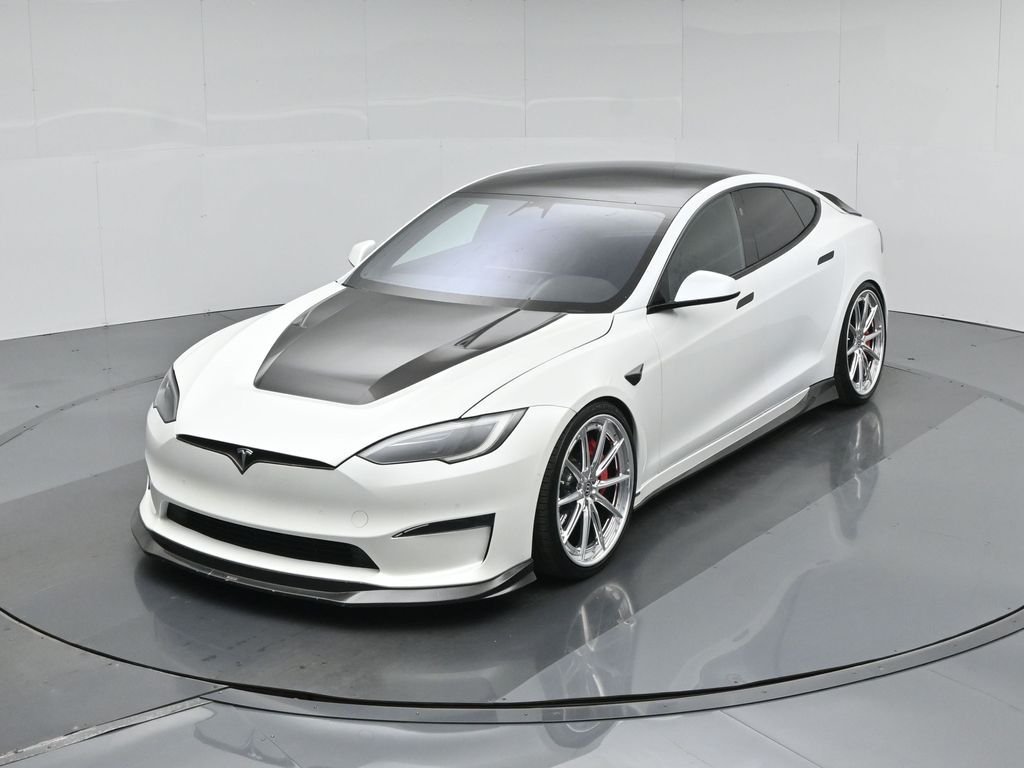 Used 2022 White Tesla Plaid image 35