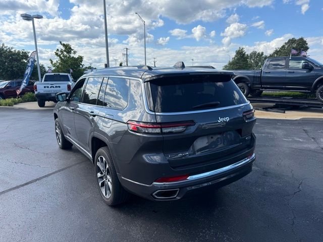 Used 2023 Gray Metallic Jeep Overland image 3