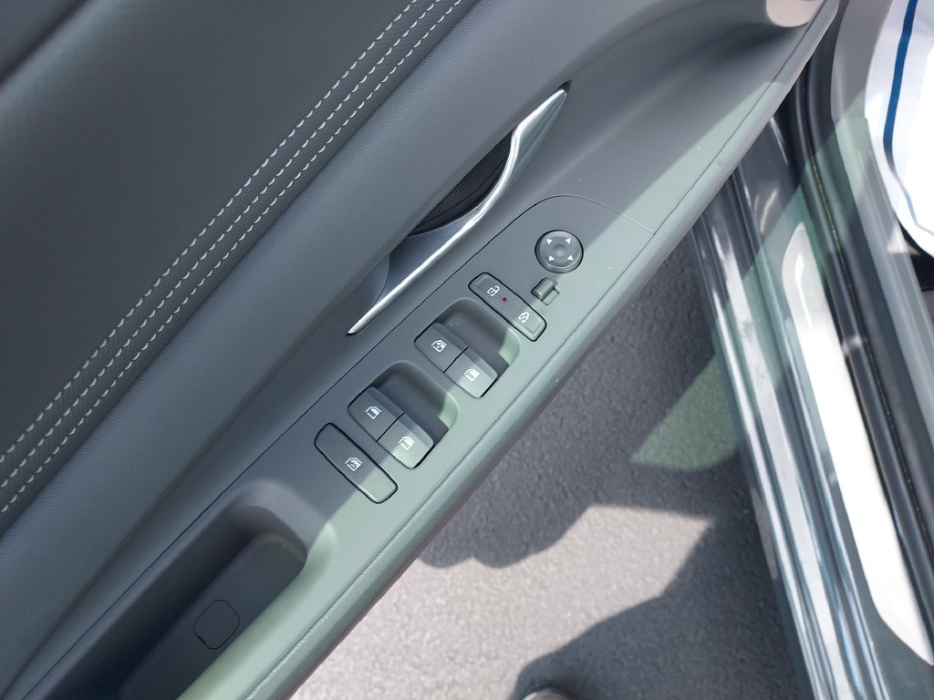 2024 Hyundai Elantra SEL - Photo 11
