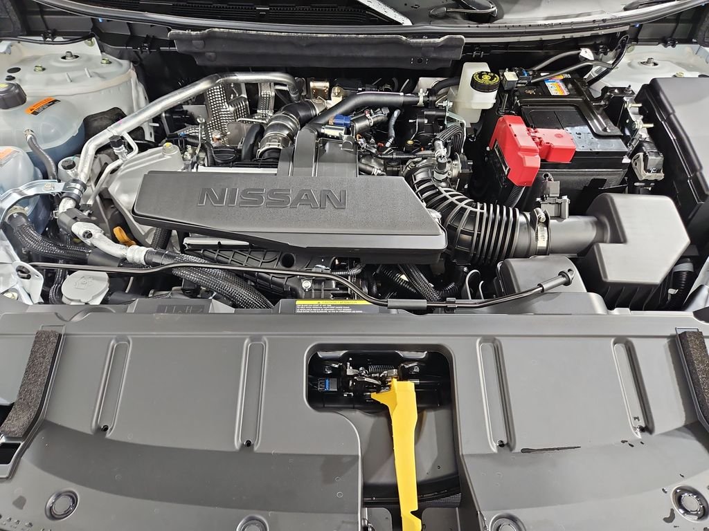 New 2026 White Nissan Platinum image 22
