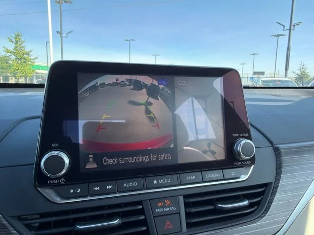 Used 2019 Red Nissan 2.0 Edition ONE image 39