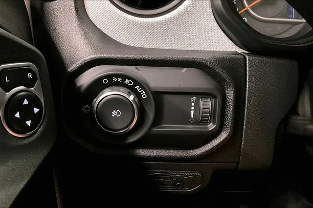 Used 2024 Bright White Clearcoat Jeep Sport S image 34