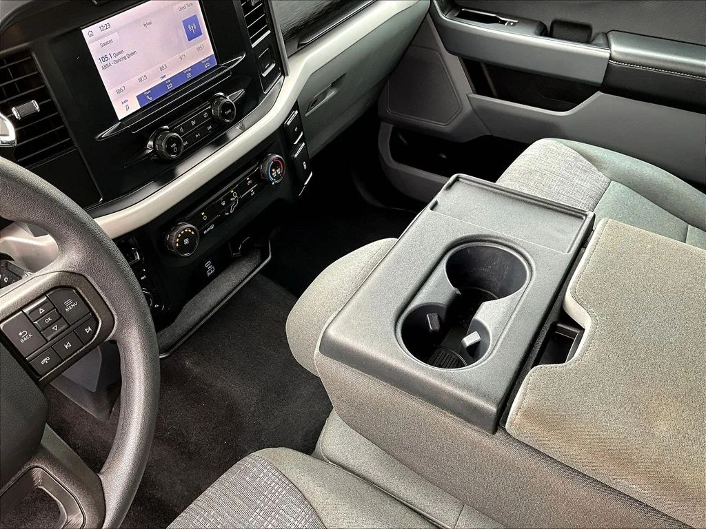 Used 2023 Silver Ford XLT image 19