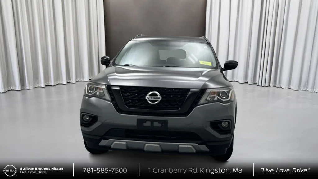 Certified Used 2020 Gray Nissan SL image 2
