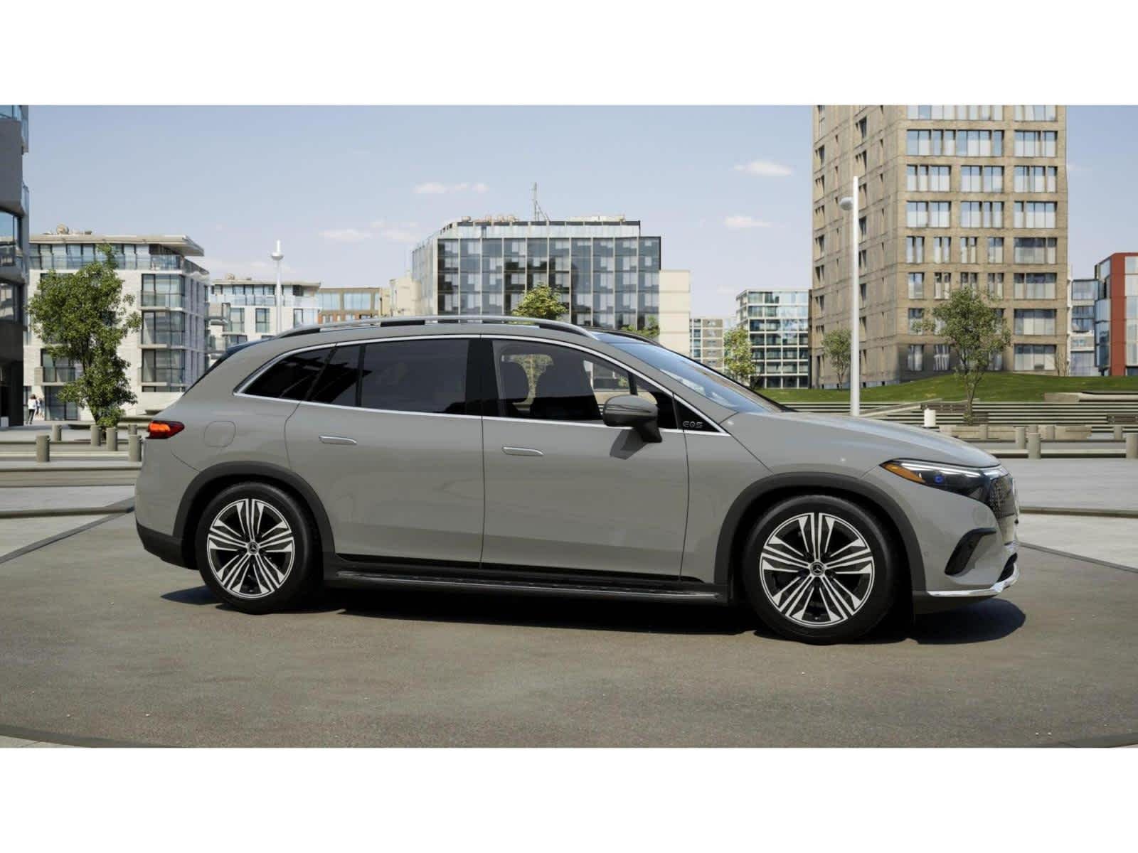 New 2027 MANUFAKTUR Alpine Grey Mercedes-Benz EQS 400 image 14