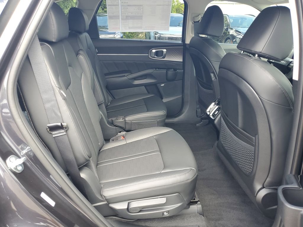 2026 Kia Sorento SX - Photo 16