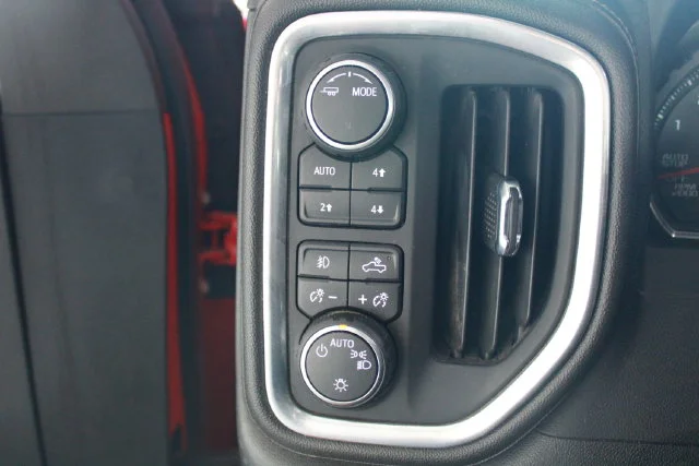 Used 2022 Red Chevrolet LT Trail Boss image 18