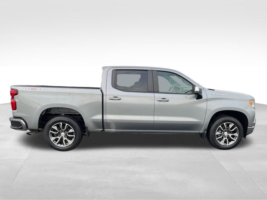 Used 2023 Gray Chevrolet LT image 6