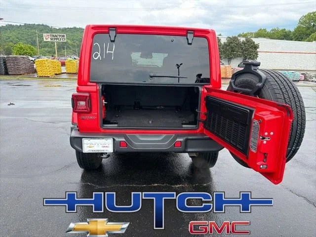 Used 2025 Red Jeep 4-Door Sahara 4x4 image 17
