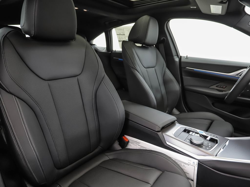 2025 BMW i4 40 - Photo 31