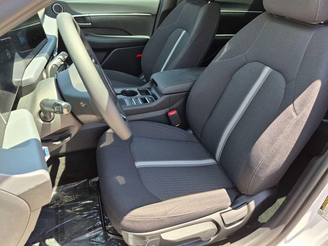New 2026 Serenity White Hyundai SE image 16