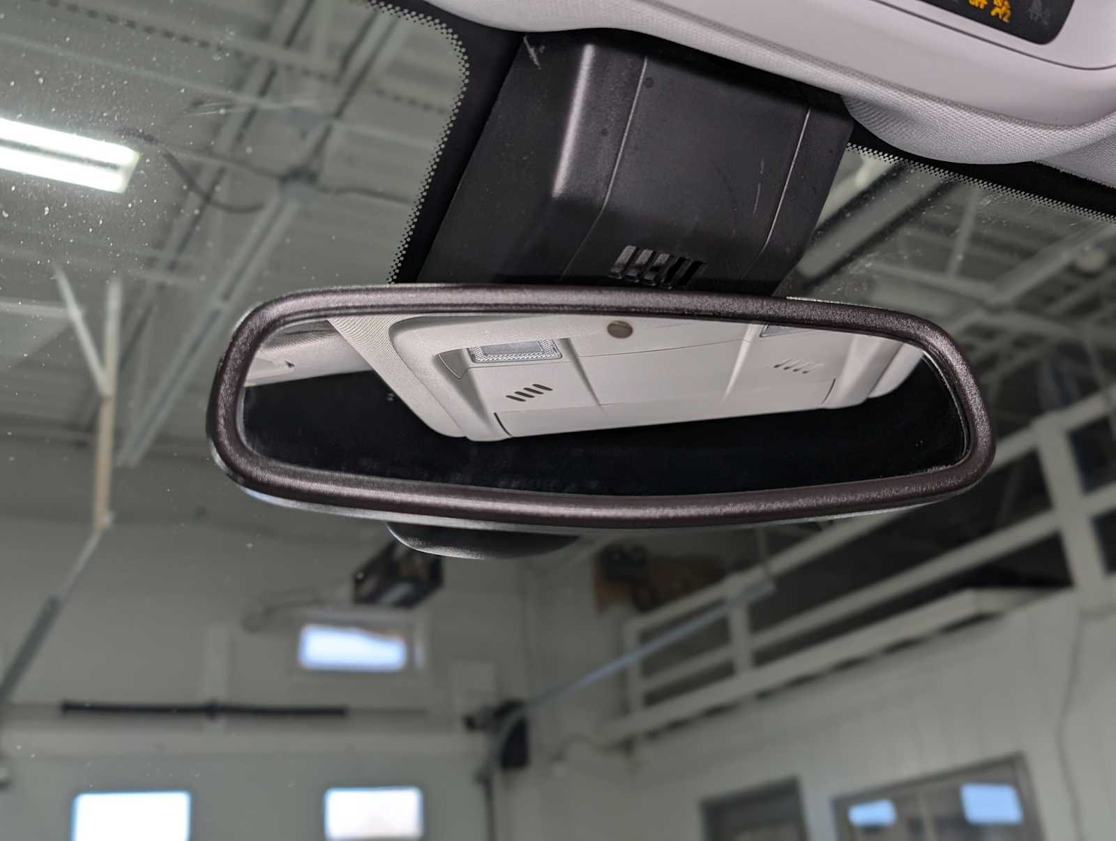 Used 2022 Ebony Twilight Metallic GMC SLE image 34