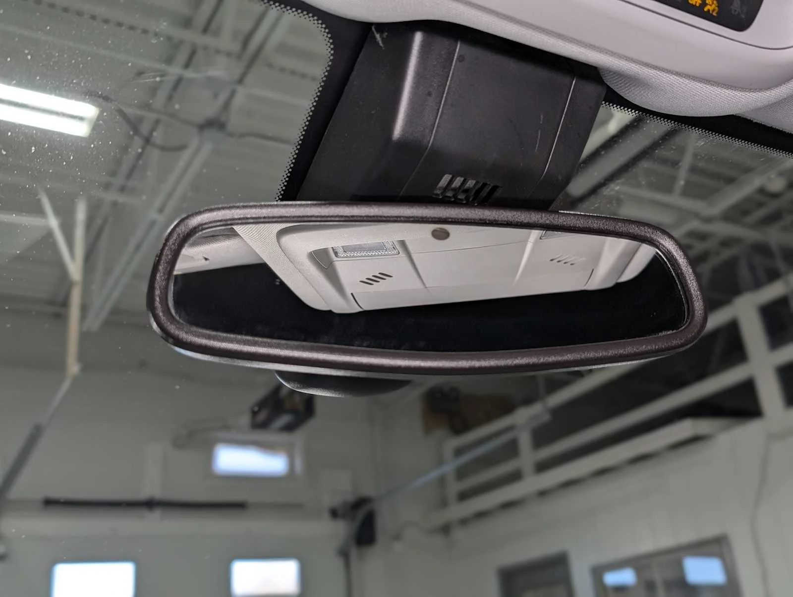 Used 2022 Ebony Twilight Metallic GMC SLE image 34