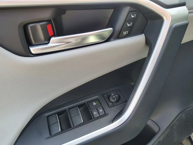 Used 2025 Silver Toyota Limited image 13